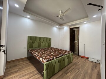 Bedroom in 2 BHK Apartment at Saket – for Rent