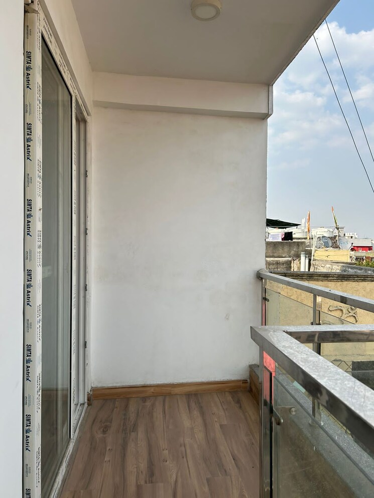 Balcony, saket 2 Bedroom 1200 Sq.Ft. Apartment In Saket Delhi 9142033