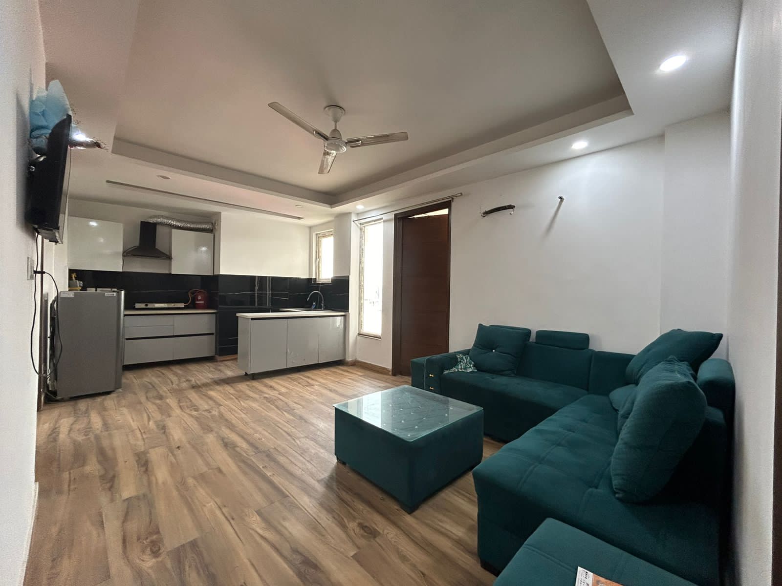 2 BHK Apartment For Rent in Saket