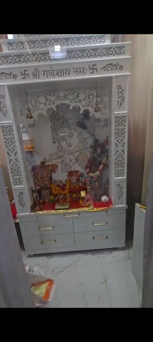 Furnished Amenities in 3.5 BHK Apartment at Antriksh Nature, Sector 52 – for Sale