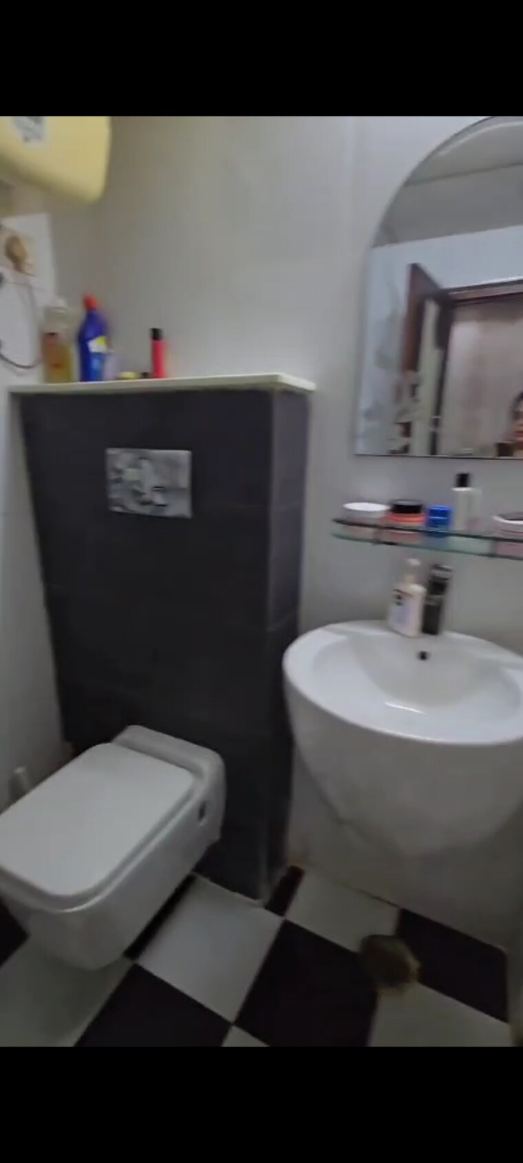 Bathroom, antriksh-nature 3.5 Bedroom 1962 Sq.Mt. Apartment In Sector 52 Noida 9142047