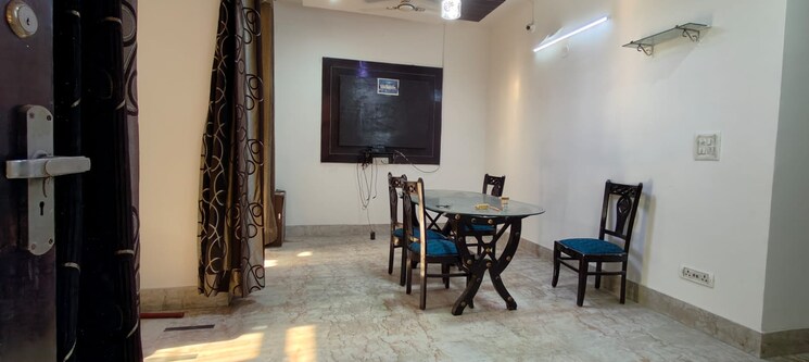 Gym, sector 21d 3 Bedroom 2250 Sq.Ft. Builder Floor In Sector 21d Faridabad 9142099