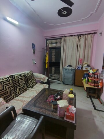 Furnished Amenities in 1 BHK Builder Floor at Vaishali Sector 5 – for Rent