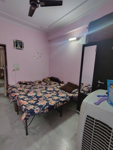 Furnished Amenities in 1 BHK Builder Floor at Vaishali Sector 5 – for Rent