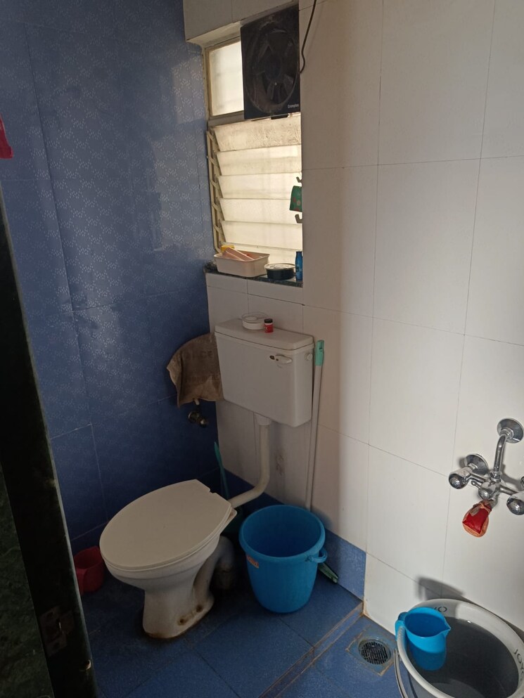 Bathroom, soba-optima-apartment 2 Bedroom 900 Sq.Ft. Apartment In Anand Nagar Pune 9142126