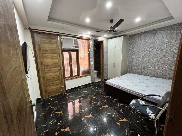 Kitchen, chattarpur 3 Bedroom 1250 Sq.Ft. Builder Floor In Chattarpur Delhi 9142157