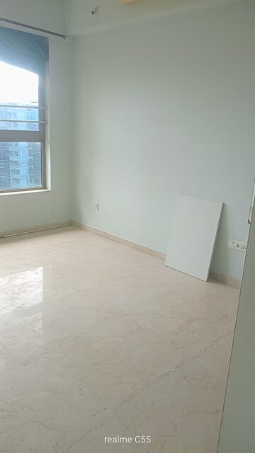 Room in 2.5 BHK Apartment at L&T Emerald Isle, Powai – for Rent