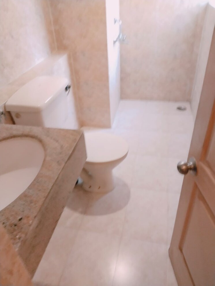 Bathroom, paras-seasons 1 Bedroom 650 Sq.Ft. Apartment In Sector 168 Noida 9142195