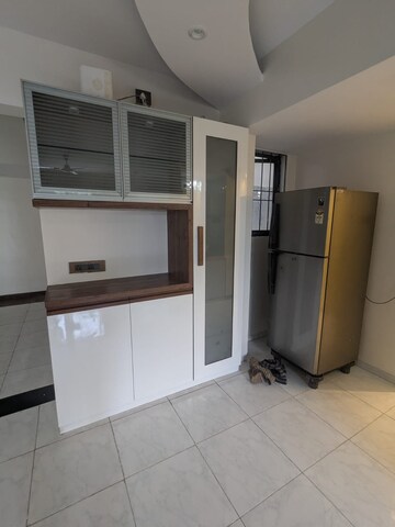 Room in 3 BHK Apartment at Sai Heritage Aundh, Aundh – for Rent