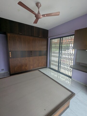 Room in 3 BHK Apartment at Sai Heritage Aundh, Aundh – for Rent