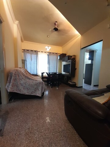 Living Room in 1 BHK Apartment at Jyoti Complex, Goregaon East – for Rent