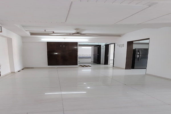 2 BHK Apartment For Rent in Triveni Majesta