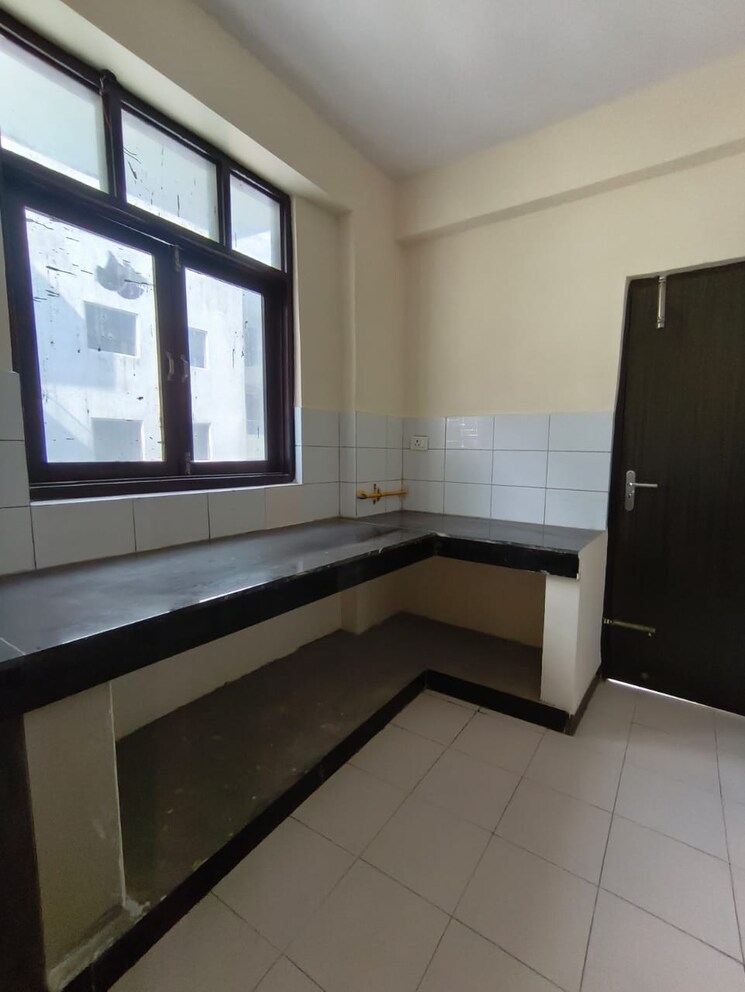 Kitchen, sector 21d 3 Bedroom 1900 Sq.Ft. Apartment In Sector 21d Faridabad 9142232
