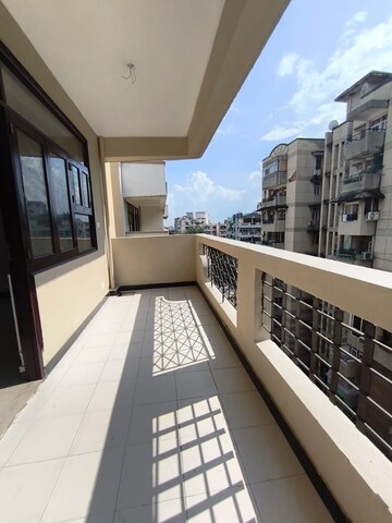 3 BHK Apartment For Sale in Sector 21d