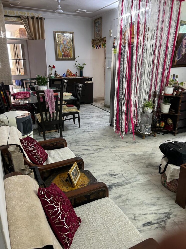 Living Room, prabhu-apartments 3 Bedroom 1600 Sq.Ft. Apartment In Sector 21d Faridabad 9142249