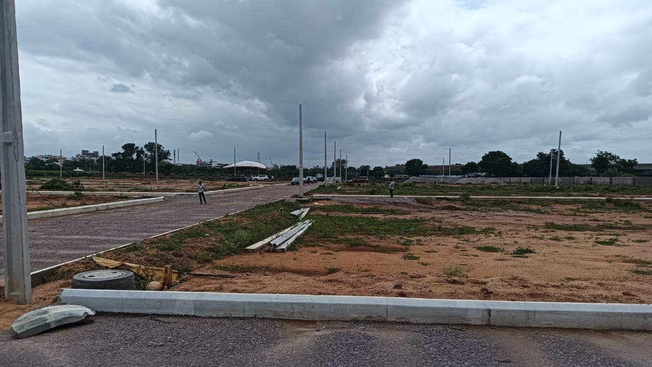 Plot For Sale in Sb Projects 