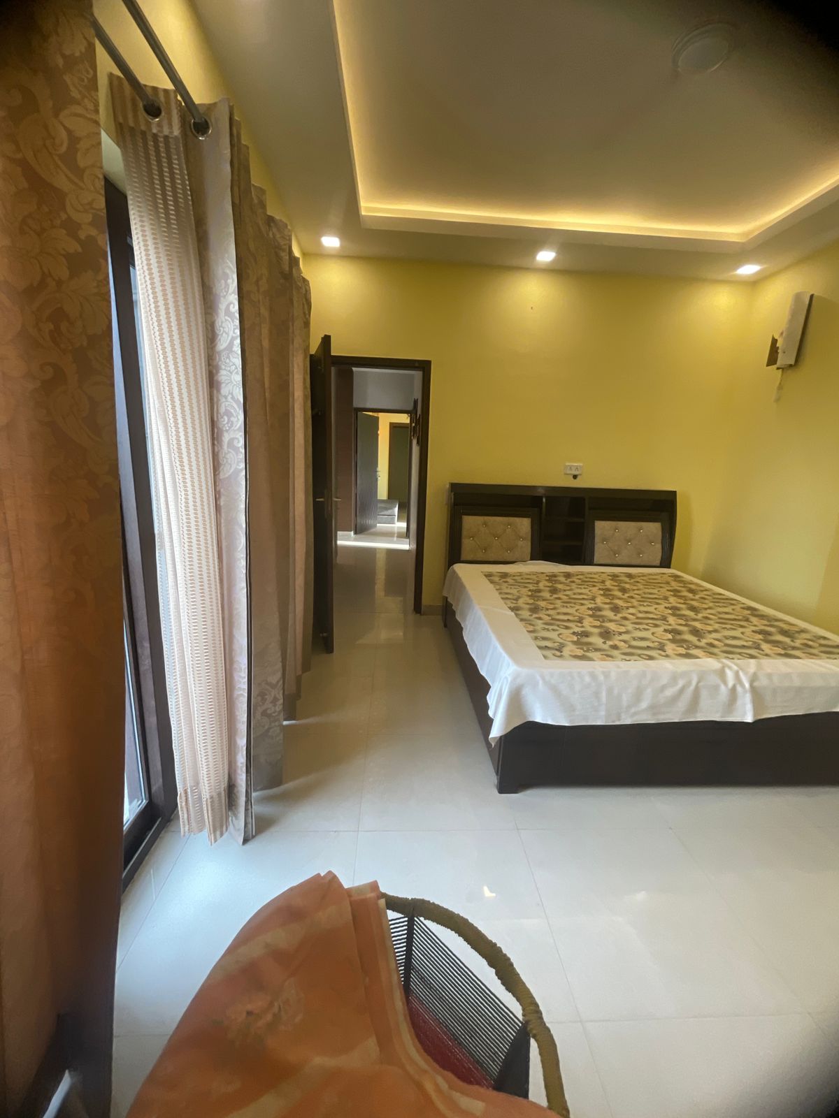 4 BHK + Servant Room Apartment For Sale in Maya Estates 