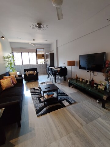 Living Room in 2 BHK Apartment at Khar West – for Rent