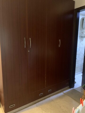 Furnished Amenities in 3 BHK Builder Floor at East Of Kailash – for Rent