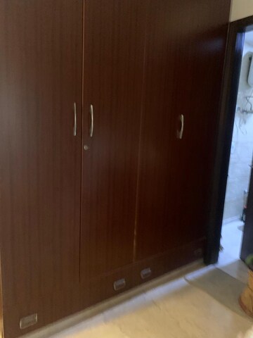 Furnished Amenities in 3 BHK Builder Floor at East Of Kailash – for Rent