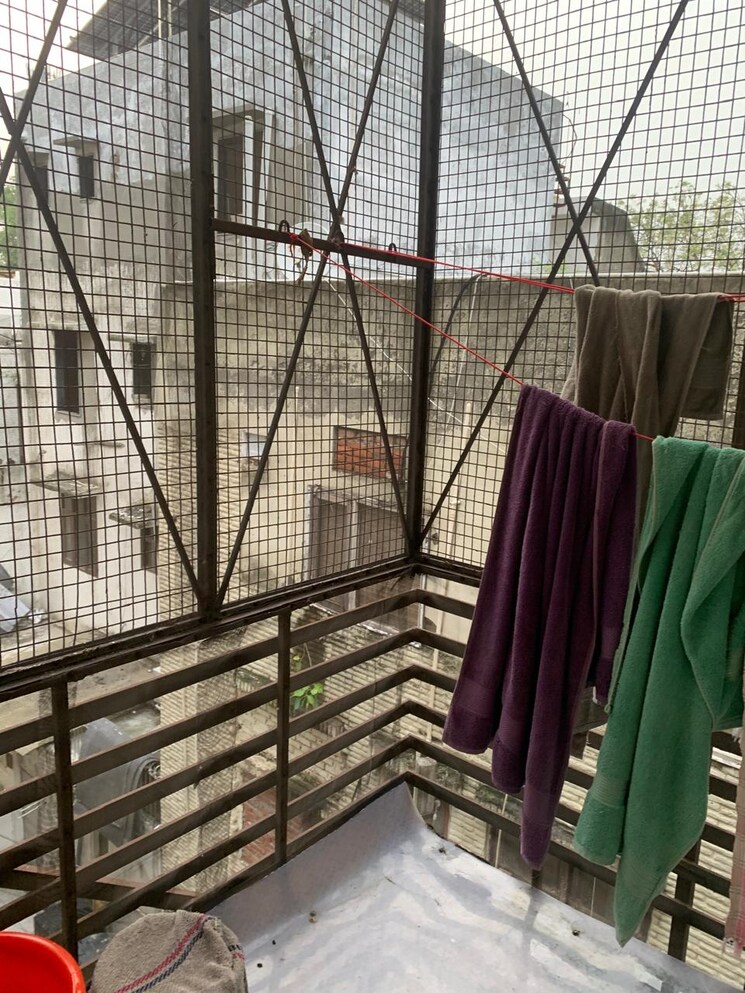 Balcony, east of kailash 3 Bedroom 1140 Sq.Ft. Builder Floor In East Of Kailash Delhi 9142311