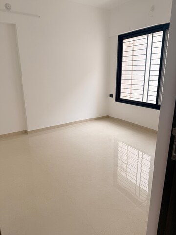 Room in 3 BHK Apartment at Unique Legacy Majestic, Mundhwa – for Rent
