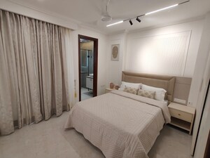 Bedroom in 3.5 BHK Builder Floor at BPTP Astaire Gardens, Sector 70a – for Sale