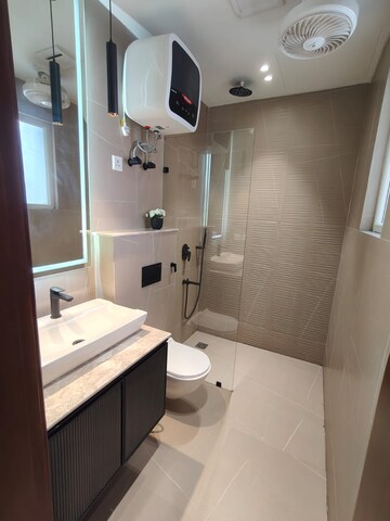 Bathroom in 3.5 BHK Builder Floor at BPTP Astaire Gardens, Sector 70a – for Sale