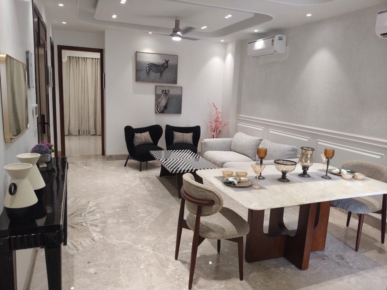 3.5 BHK + Pooja Room,Servant Room 1850 Sq.Ft. Builder Floor in BPTP Astaire Gardens