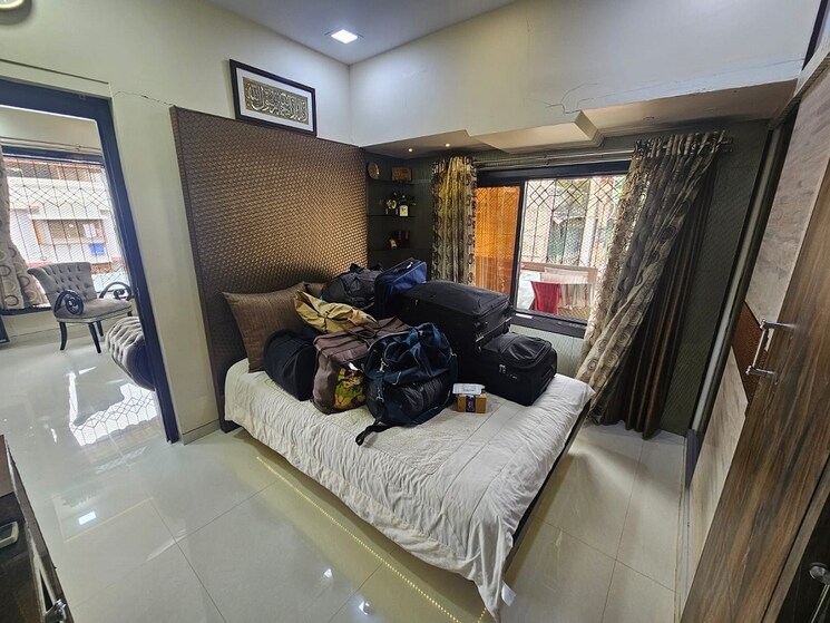 Bedroom, bandra west 2 Bedroom 750 Sq.Ft. Apartment In Bandra West Mumbai 9142319