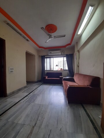 2 BHK Apartment For Rent in Sai Baba Complex Goregaon, Goregaon East