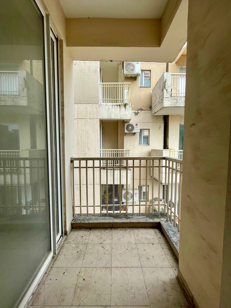 Balcony, ambala highway 3 Bedroom 1790 Sq.Ft. Apartment In Ambala Highway Zirakpur 9142346
