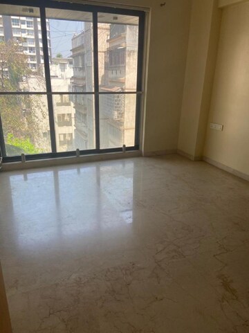 Room in 2 BHK Apartment at Santacruz West – for Rent