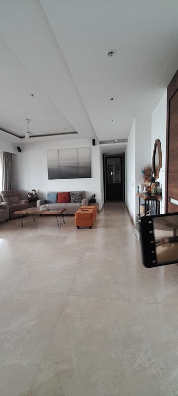 Living Room in 4 BHK Apartment at Bandra West – for Rent
