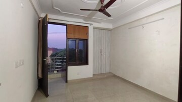 Room in 2 BHK Builder Floor at Saket – for Rent