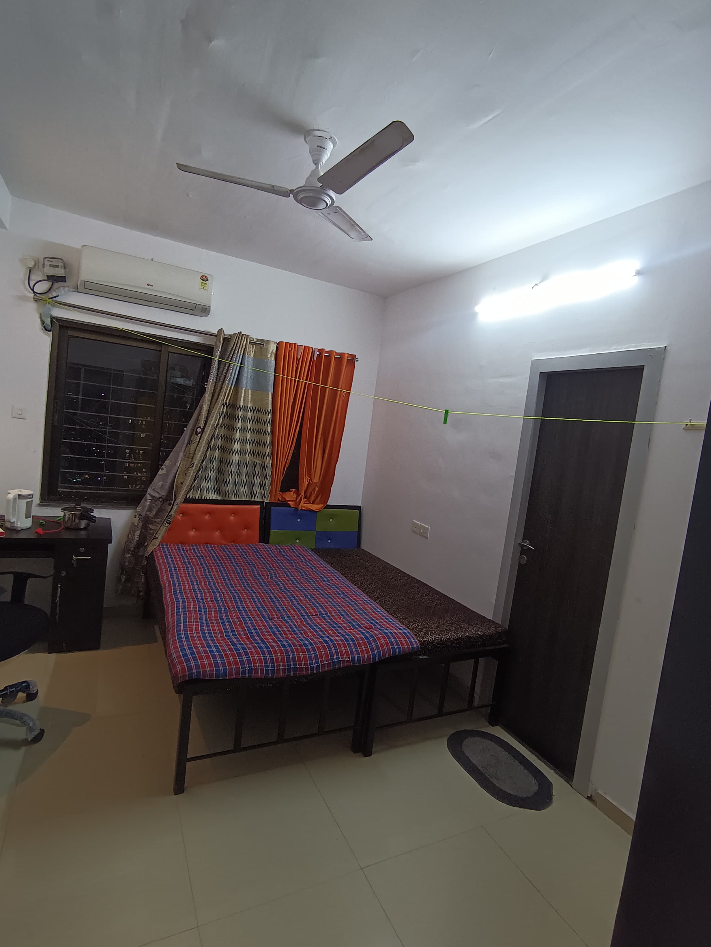 2 BHK + Extra Room Builder Floor For Rent in Vile Parle West