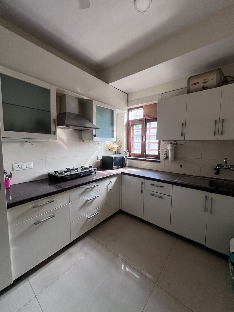 Kitchen, greater kailash ii 3 Bedroom 2700 Sq.Ft. Builder Floor In Greater Kailash ii Delhi 9142481