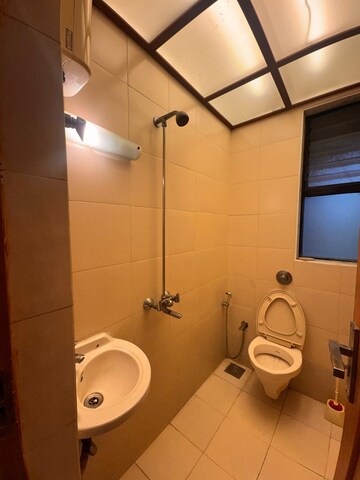 Bathroom in 3.5 BHK Apartment at Bandra West – for Rent