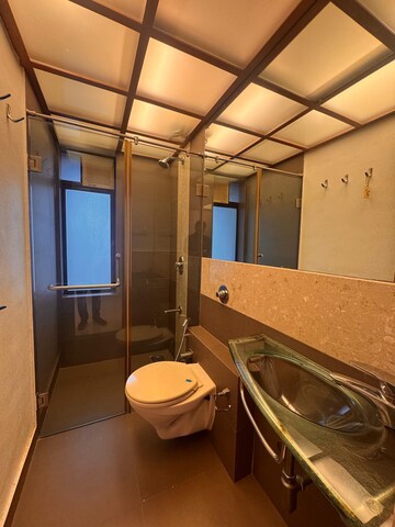 Bathroom in 3.5 BHK Apartment at Bandra West – for Rent