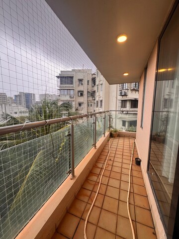 Balcony in 3.5 BHK Apartment at Bandra West – for Rent