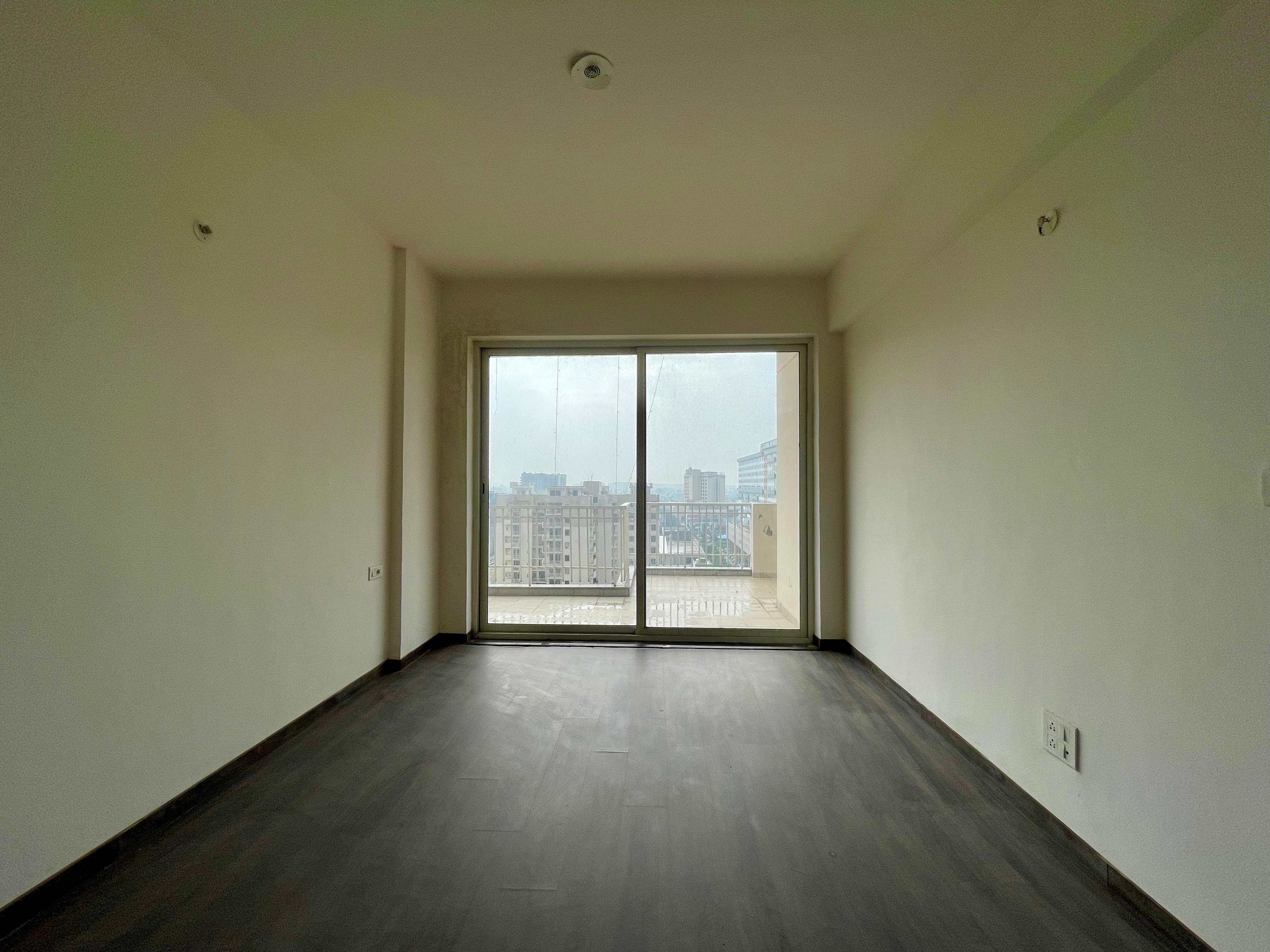 3 BHK + Pooja Room Apartment For Sale in Sushma Grande