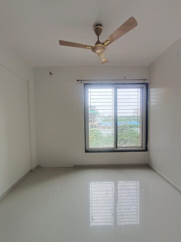 Room in 2.5 BHK Apartment at Empire Square, Chinchwad – for Rent