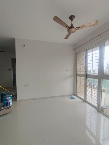 Room in 2.5 BHK Apartment at Empire Square, Chinchwad – for Rent