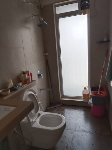 Master Bedroom in 2 BHK Apartment at Mantri Park, Goregaon East – for Rent