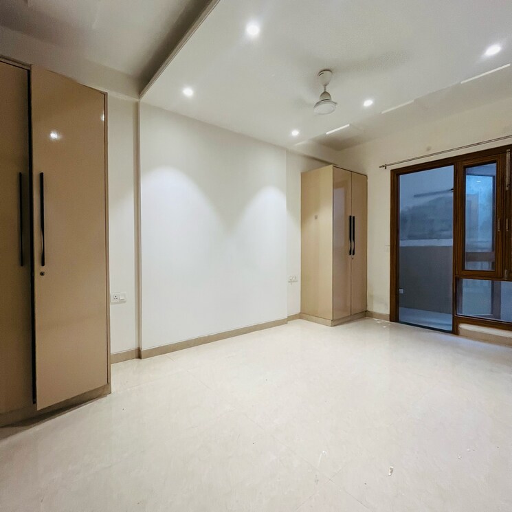 Room, chattarpur 4 Bedroom 1800 Sq.Ft. Builder Floor In Chattarpur Delhi 9142578