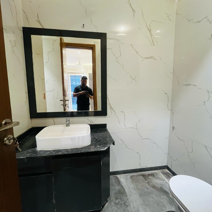 Kitchen, chattarpur 4 Bedroom 1800 Sq.Ft. Builder Floor In Chattarpur Delhi 9142578