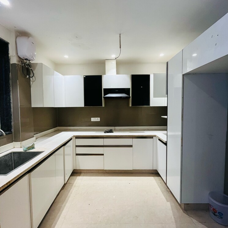 Kitchen, chattarpur 4 Bedroom 1800 Sq.Ft. Builder Floor In Chattarpur Delhi 9142578