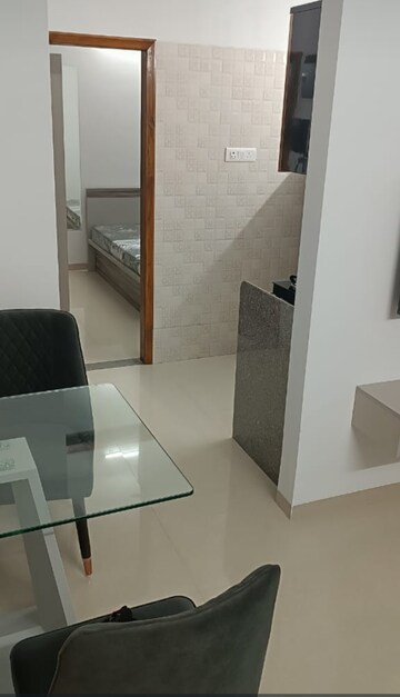 Room in 1 BHK Apartment at Dimple 19 North, Kandivali West – for Rent