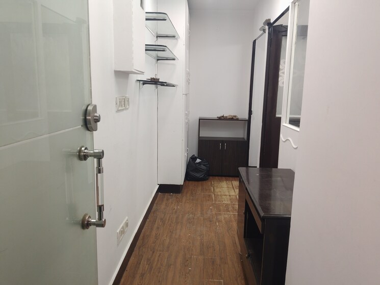 Bathroom, netaji subhash place Commercial Office Space 378 Sq.Ft. In Netaji Subhash Place Delhi 9142663