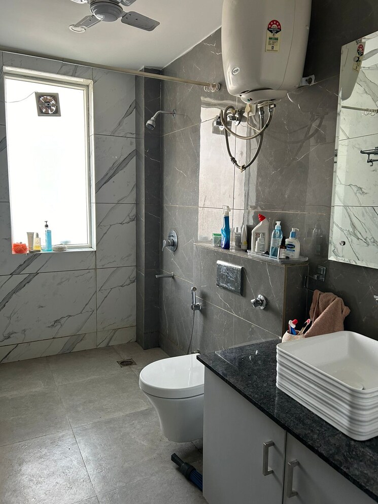 Bathroom, sector 31 1 Bedroom 762 Sq.Ft. Builder Floor In Sector 31 Gurgaon 9142693